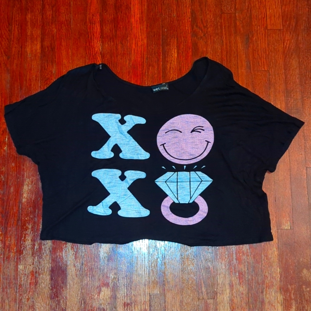 Wet Seal black and pink barbie xoxo Y2K graphic boxy crop top